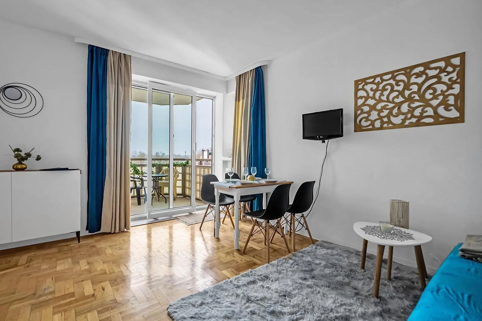Goclaw Retreat With Balcony - River & Park Nearby - By Rentujemy Apartment Warsaw Poland