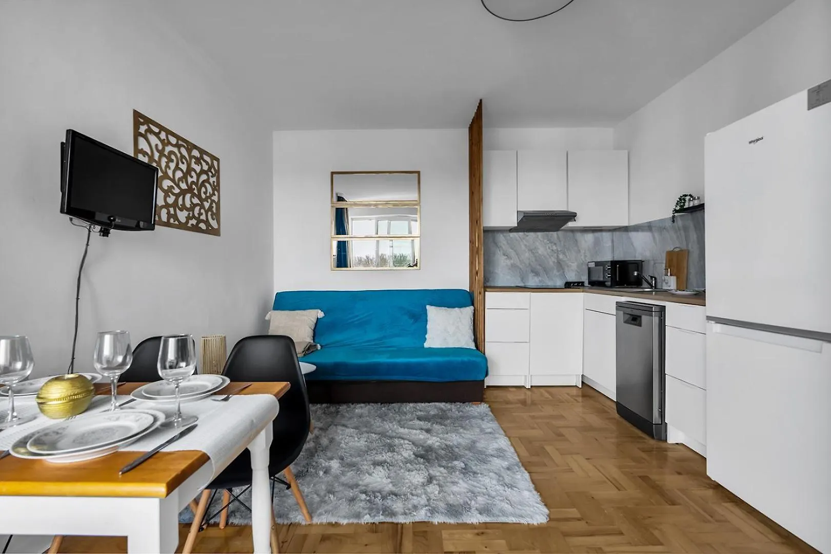 Goclaw Retreat With Balcony - River & Park Nearby - By Rentujemy Apartment Warsaw